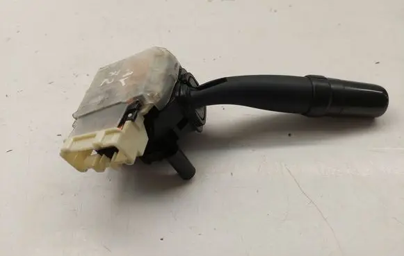 Toyota Avensis T250 Indicator stalk 8414005110 173795