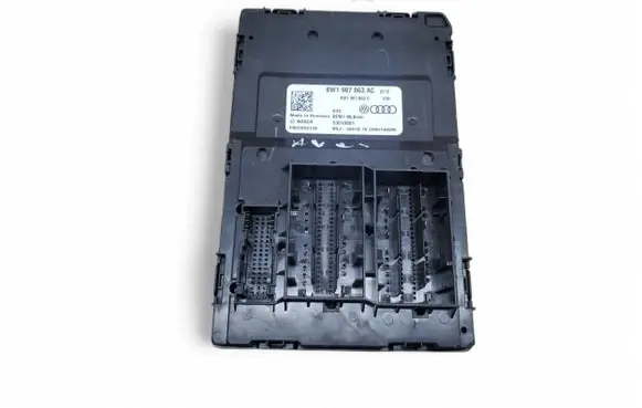 Audi A4 S4 B9 8W Comfort/convenience module 8W1907063AC