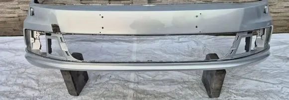 Volkswagen Eos Front bumper 1Q0807221