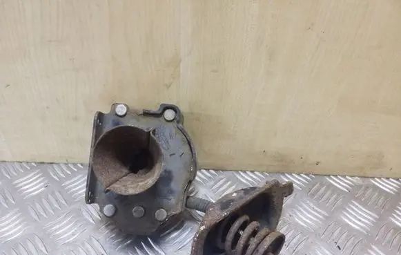 KIA Sorento Spare wheel mounting bracket 