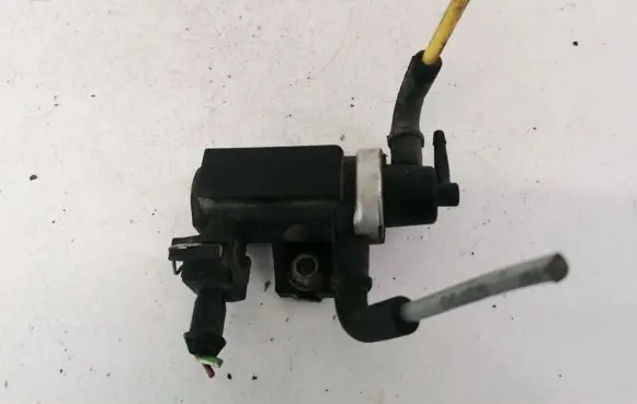 Volvo V70 Turbo solenoid valve 72190310 1H0906627