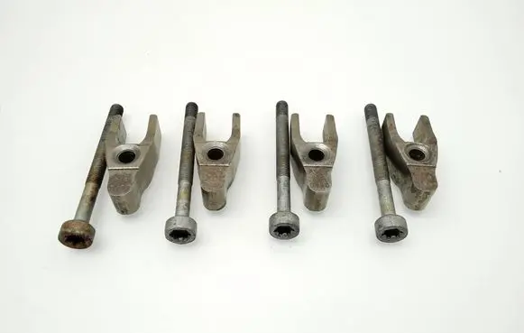 Mercedes-Benz E W213 Fuel Injector clamp holder A6540163400