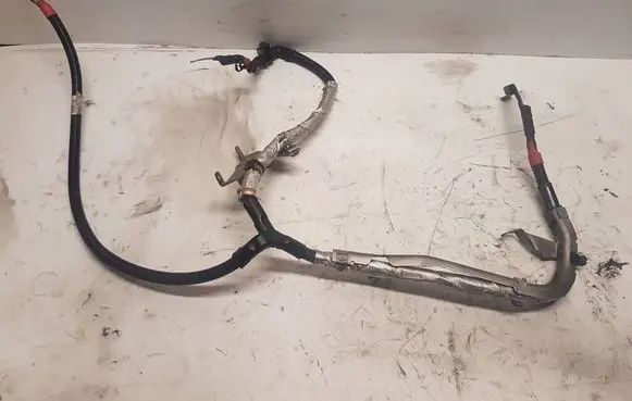 BMW 1 F20 F21 Positive cable (battery) 8584698 65021579