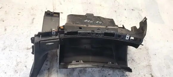 Mercedes-Benz E W211 Glove box t0013770