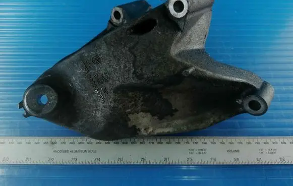 Volkswagen Crafter Engine mounting bracket 03L199308A