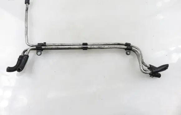 Audi A3 S3 8P Fuel line pipe 
