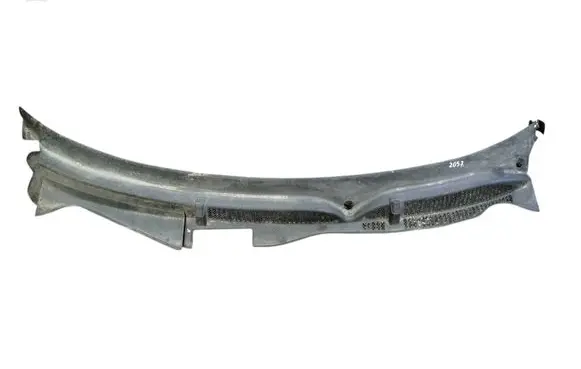 Audi A3 S3 8L Wiper trim 8L1819415B
