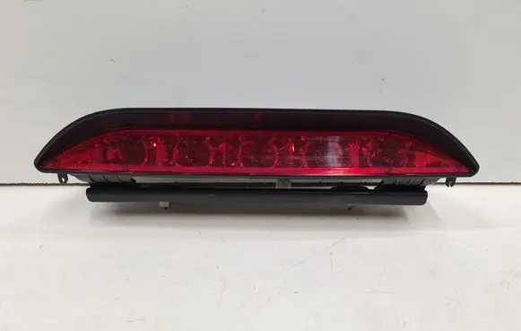 Chevrolet Kalos Third/center stoplight