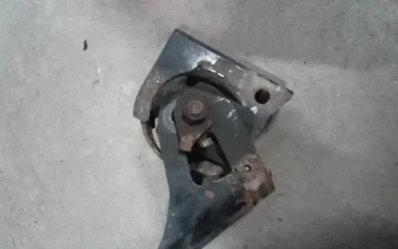 Toyota Verso Gearbox mount