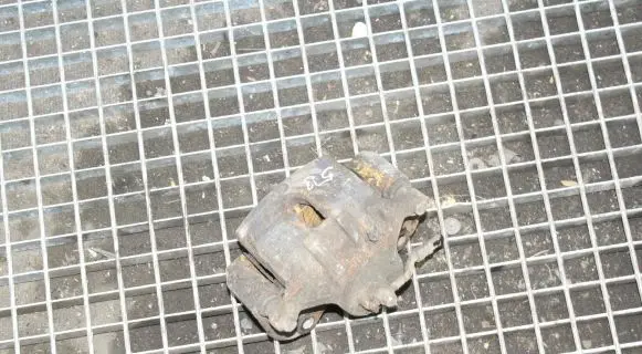 KIA Sportage Front brake caliper