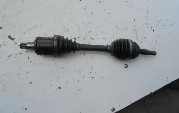 Toyota RAV 4 (XA10) Front driveshaft