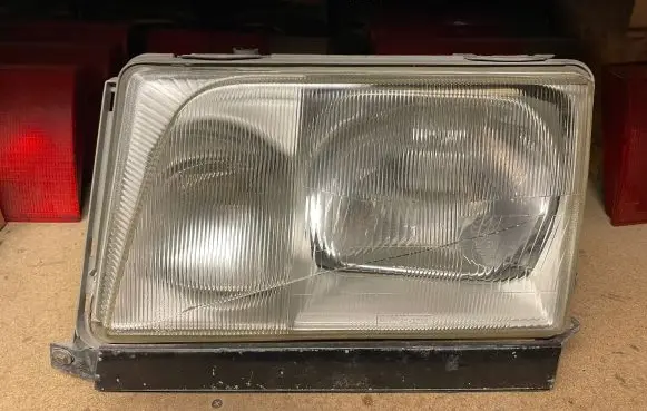 Mercedes-Benz E W124 Headlight/headlamp 4401115 203091B