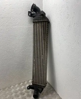 Volvo V50 Intercooler radiator 4N5H9L440VE 10MAY200415 33J18160D