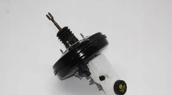 Dacia Sandero Brake booster 472103298R
