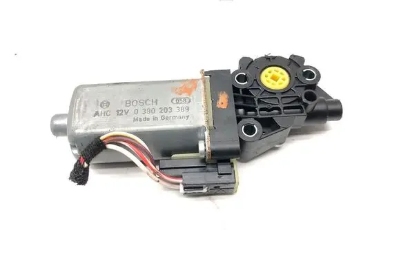 Porsche Cayenne (92A) Seat adjustment motor 0390203389
