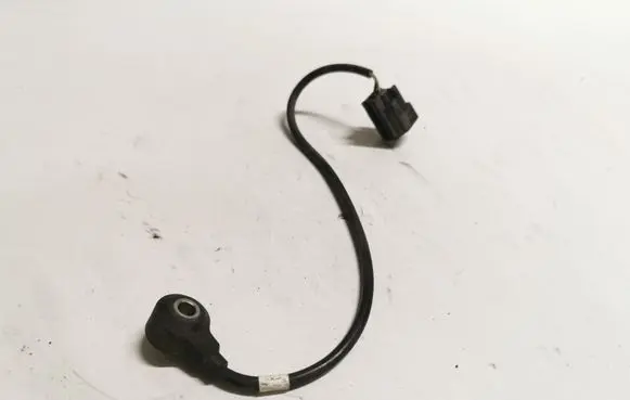 Volvo S40 Detonation knock sensor 98MF12A699BA