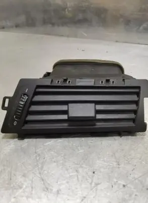BMW 5 E60 E61 Dashboard side air vent grill/cover trim 6910732
