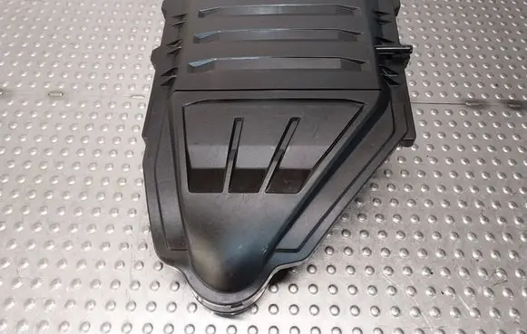 Volkswagen T-Cross Air filter box 04C129620A