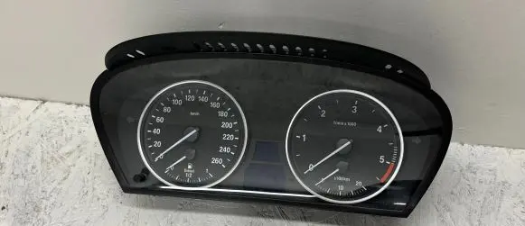 BMW 5 E60 E61 Speedometer (instrument cluster) 62109194889 A2C53257079