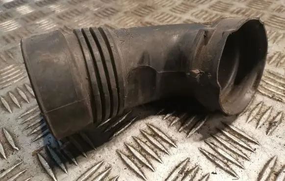 Mini One - Cooper Coupe R56 Air intake duct part 7563812