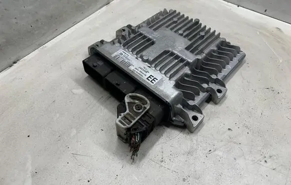 Jaguar S-Type Engine control unit/module ECU 6R8Q2A650EE