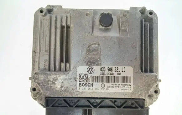 Skoda Octavia Mk2 (1Z) Engine control unit/module 03G906021LD 1039S14575 0281013187