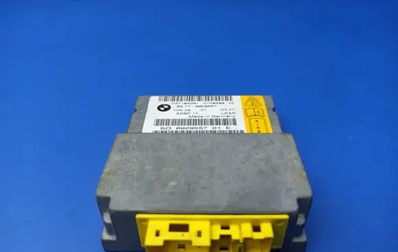 BMW 7 E65 E66 Airbag control unit/module 6929557 65776929557 037194061