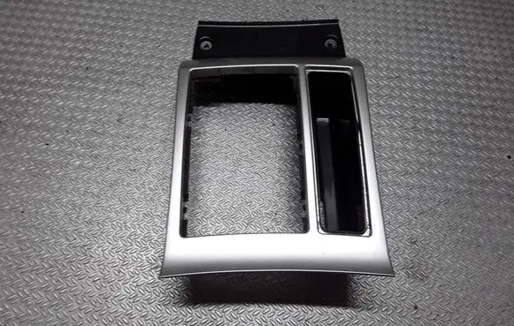 Chrysler 300 - 300C Gear shifter surround trim plastic