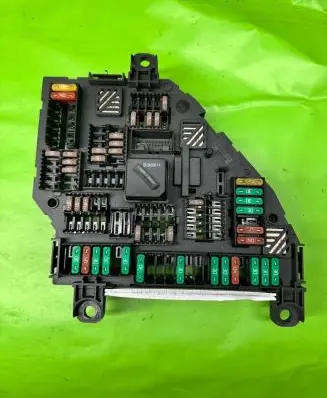 BMW 6 F12 F13 Fuse module 9264923 08128400 160216