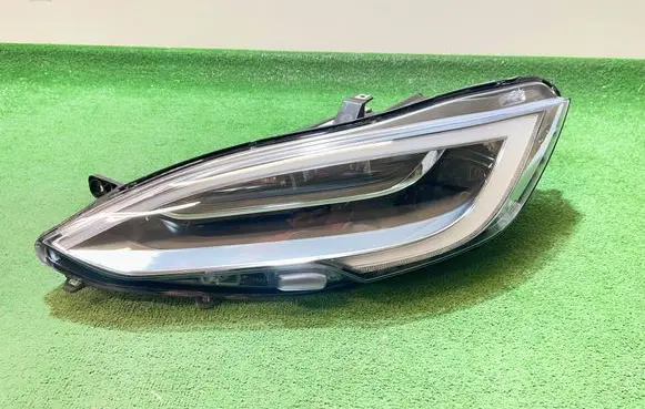 Tesla Model S Headlight/headlamp 1053574