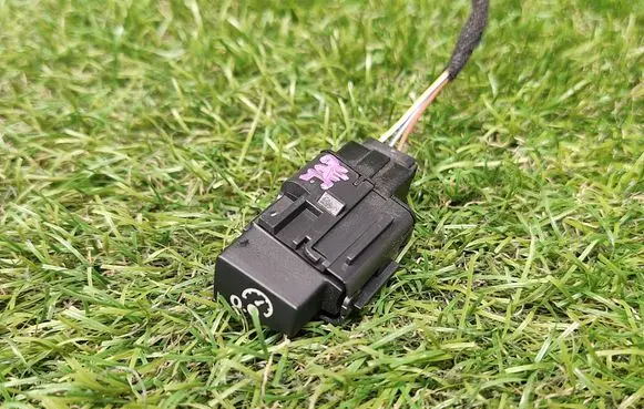 Audi Q7 4M Cruise control switch 4M2907569