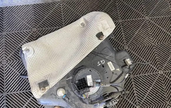 Audi Q5 SQ5 8R AdBlue liquid reservoir 8R0131877