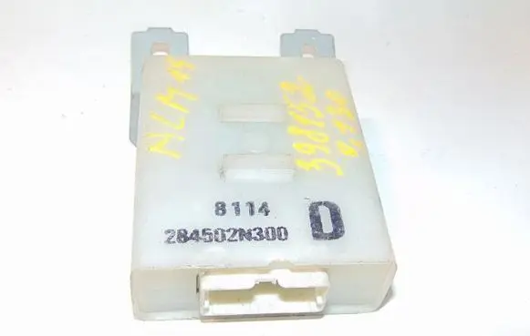 Nissan Almera Door central lock control unit/module 284502N300