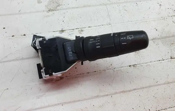 Nissan Note (E11) Wiper control stalk 6725SD