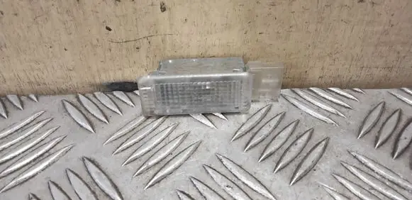 Volkswagen Sharan Other interior light 6L0947565