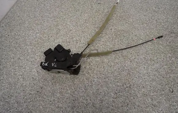 Mazda 3 I Tailgate/trunk/boot lock/catch/latch
