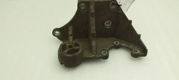 Hummer H3 Power steering pump mounting bracket 24577495