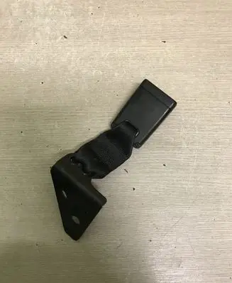 Peugeot 208 Rear seatbelt buckle