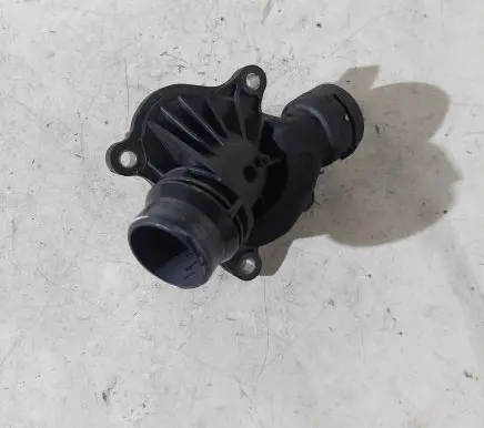 BMW 5 E60 E61 Thermostat 