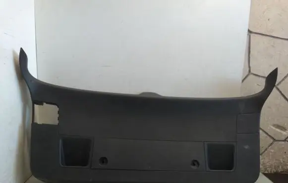 Volkswagen PASSAT B6 Tailgate/boot lid cover trim 