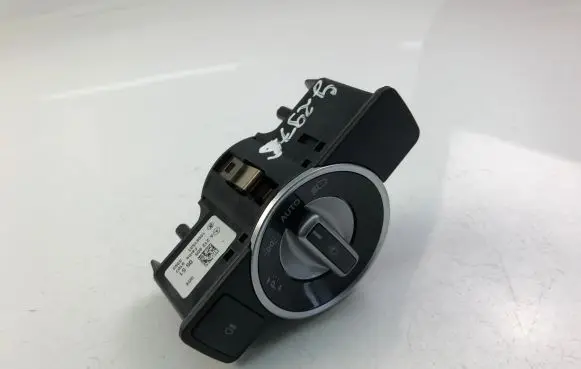 Mercedes-Benz E W212 Light switch A2129050551