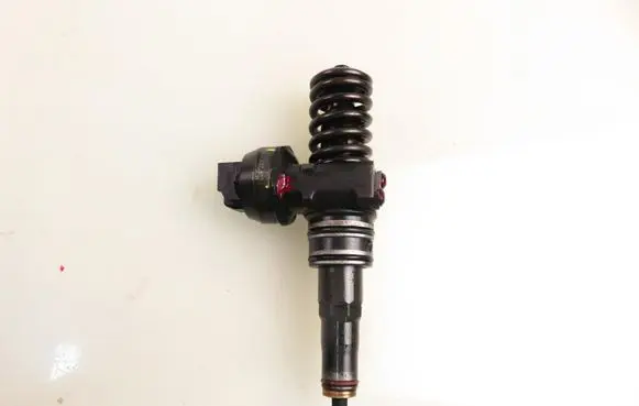 Fuel injector