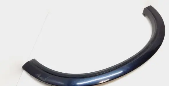 Volvo XC90 Rear fender molding trim 30779579