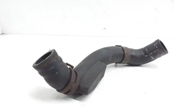 Volkswagen PASSAT B6 Engine coolant pipe/hose