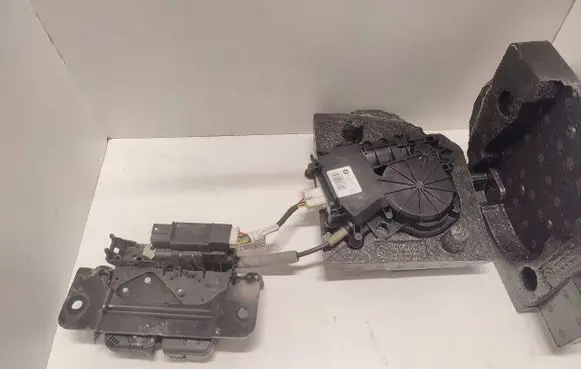 BMW X3 F25 Tailgate/trunk/boot lock/catch/latch 7249578 51247249578