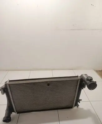 Volkswagen Caddy Intercooler radiator 8ml376746151 99000956 CL166000P