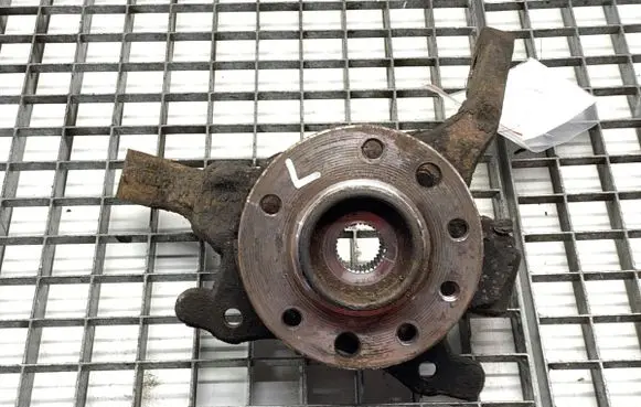Opel Zafira B Front wheel hub spindle knuckle 