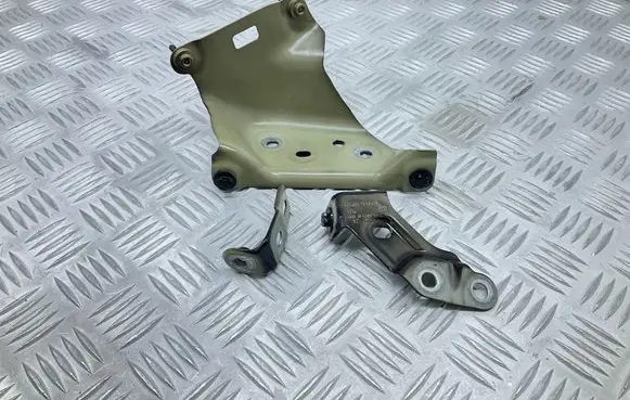 Skoda Kamiq Fender mounting bracket 658821228A 654821150A 654821431