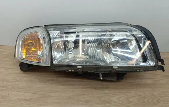 Volvo S80 Headlight/headlamp 30698862 89900249 04HCR3002A