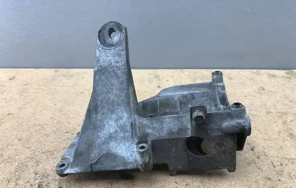 BMW X5 E53 A/C compressor mount bracket 7503463 64557503463